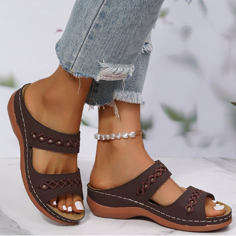 KAREN | EMBROIDERED ORTHOPEDIC WEDGE SANDALS